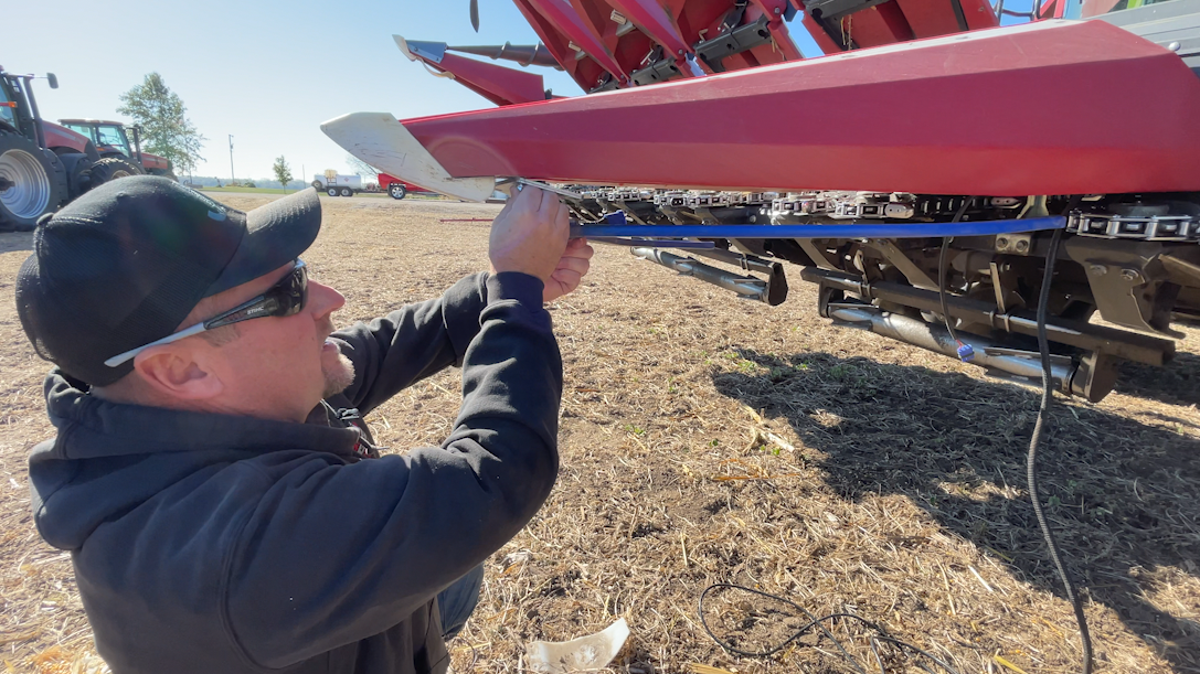 Precision Specialist Spotlights Combine Row Steering Tech